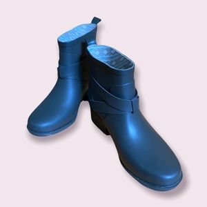 Lucky Brand Brown Buckle Rain Boots